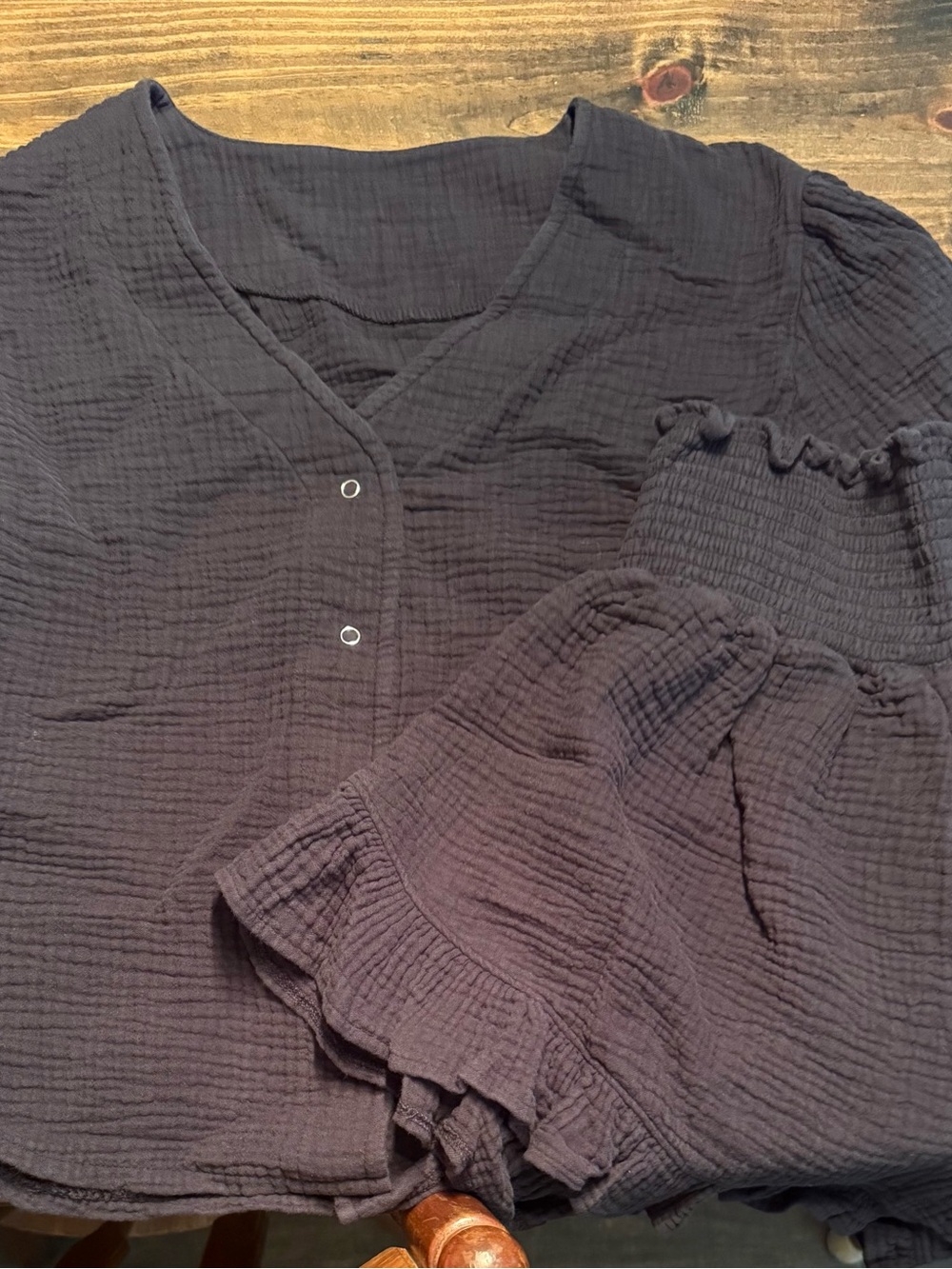 Nothing Fits But ruffled muslin set (nursing friendly) - Picture 2 of 2